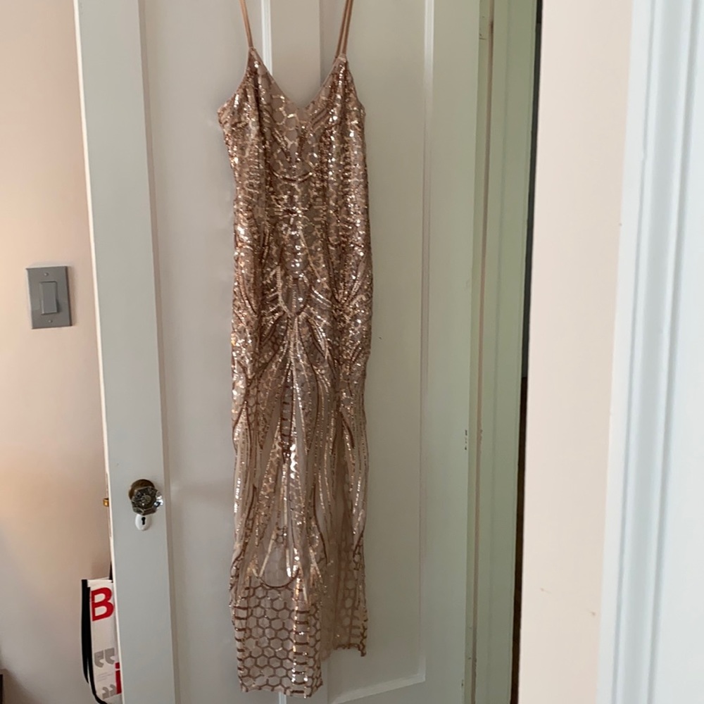 🎉HP🎉 NWT Showpo Sequin dress - Picture 7 of 12